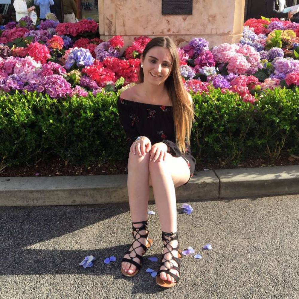 Meet your Posher, Brooke